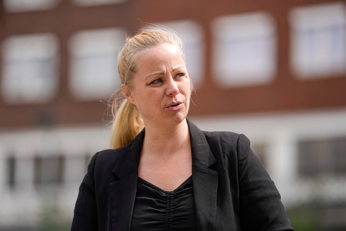 VRAKET: Ap-politiker Eivor Evenrud ble stemt inn av velgerne ved siste valg. Nå vrakes hun av nominasjonskomiteen i partiet. Det har skapt kraftige reaksjoner. Foto: Fredrik Hagen / NTB VRAKET: Ap-politiker Eivor Evenrud ble stemt inn av velgerne ved siste valg. Nå vrakes hun av nominasjonskomiteen i partiet. Det har skapt kraftige reaksjoner. Foto: Fredrik Hagen / NTB