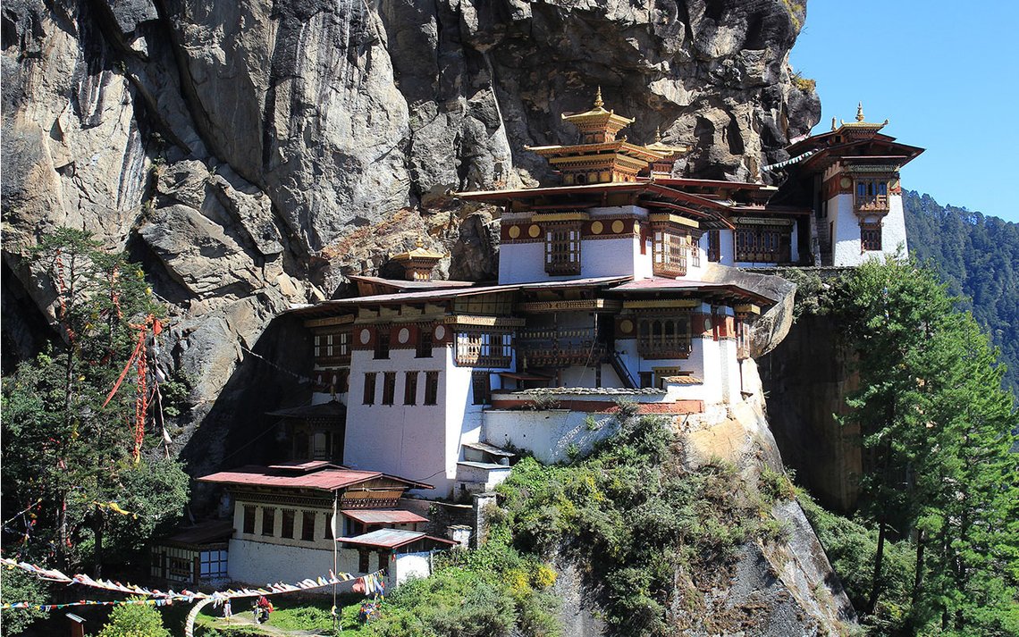 Paro Taktsang er et populært navn på buddhistenes hellige Taktsang Palphug-kloster (Tigernes bolig) i Bhutan. Foto: Arian Zwegers CC BY 2.0 Paro Taktsang er et populært navn på buddhistenes hellige Taktsang Palphug-kloster (Tigernes bolig) i Bhutan. Foto: Arian Zwegers CC BY 2.0