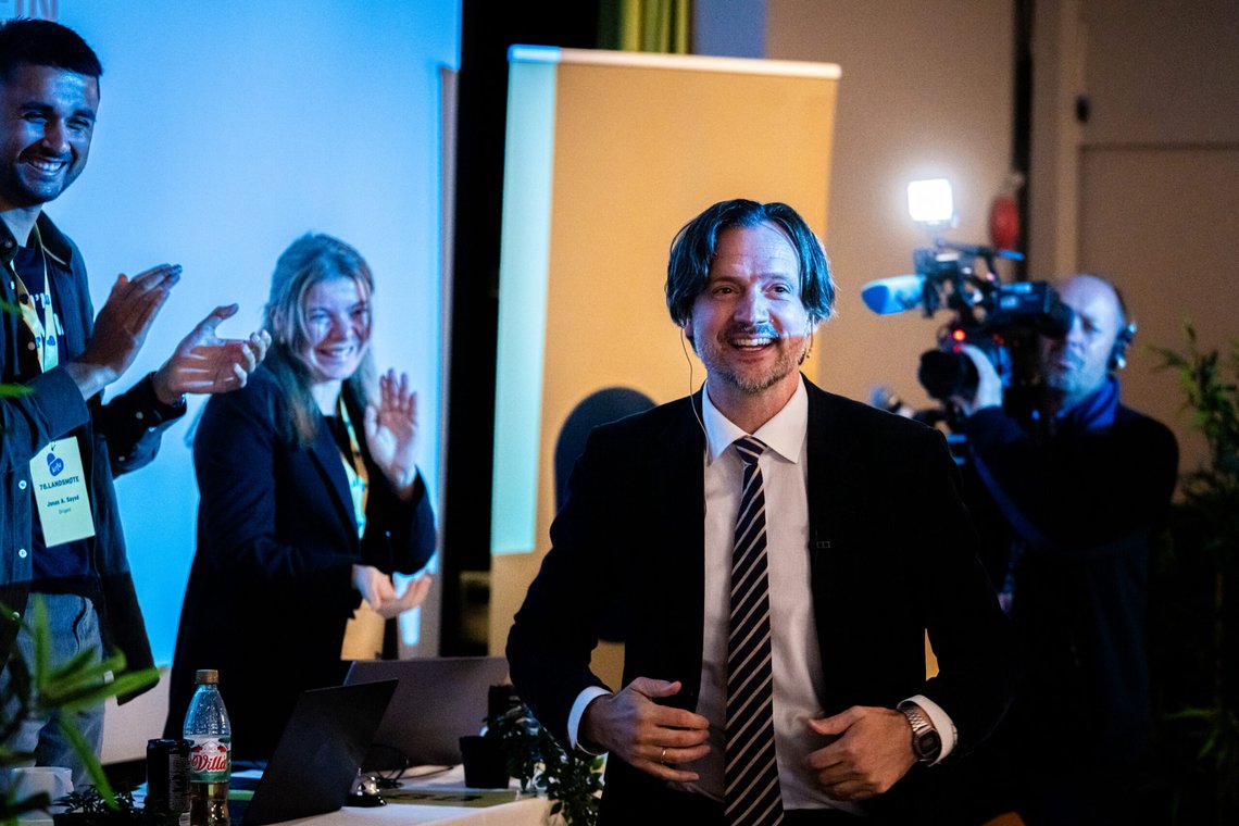Dag-Inge Ulstein er fungerende KrF-leder fram til den nye ledelsen skal velges på et ekstraordinært landsmøte i januar. Foto: Thomas Fure / NTB Dag-Inge Ulstein er fungerende KrF-leder fram til den nye ledelsen skal velges på et ekstraordinært landsmøte i januar. Foto: Thomas Fure / NTB
