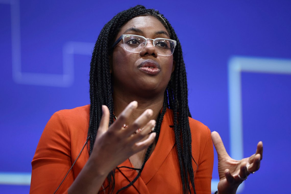 Kemi Badenoch da hun var britenes handels- og næringsminister. Foto: Henry Nicholls / AP / NTB Kemi Badenoch da hun var britenes handels- og næringsminister. Foto: Henry Nicholls / AP / NTB
