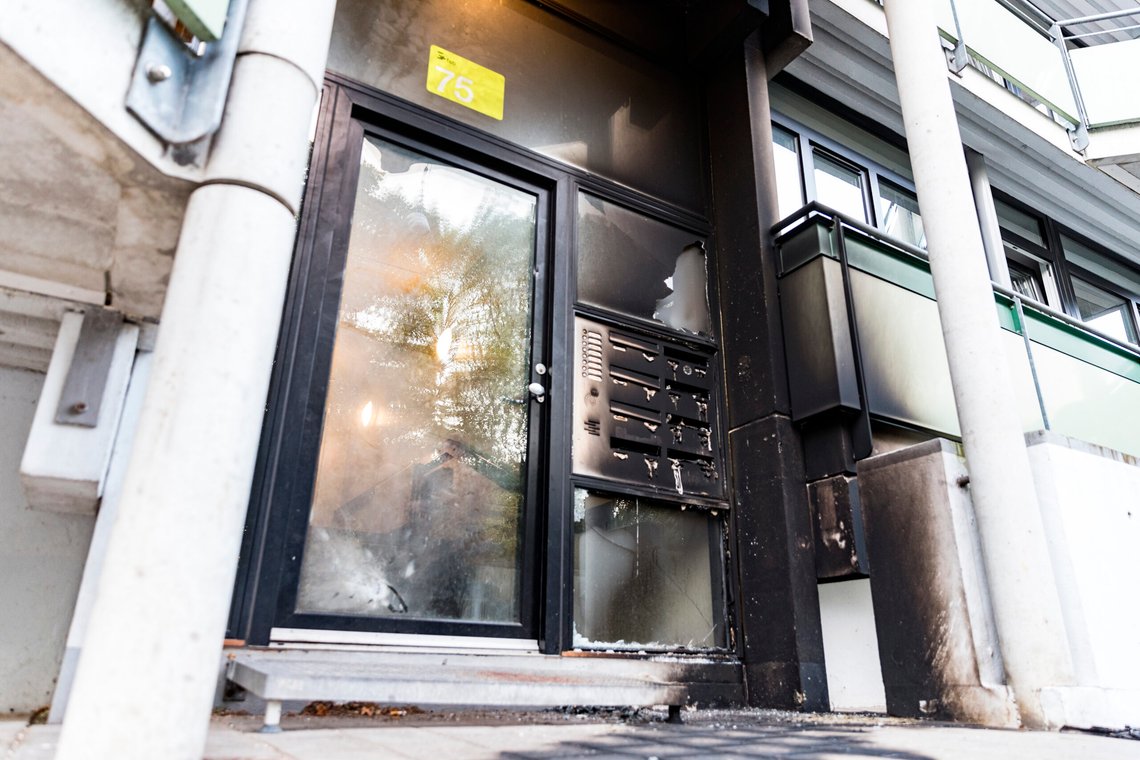 Politiet er til stede ved Rymarksvej med kriminalteknikere mandag morgen d. 7. oktober 2024. (Foto: Steven Knap/Scanpix 2024) Politiet er til stede ved Rymarksvej med kriminalteknikere mandag morgen d. 7. oktober 2024. (Foto: Steven Knap/Scanpix 2024)