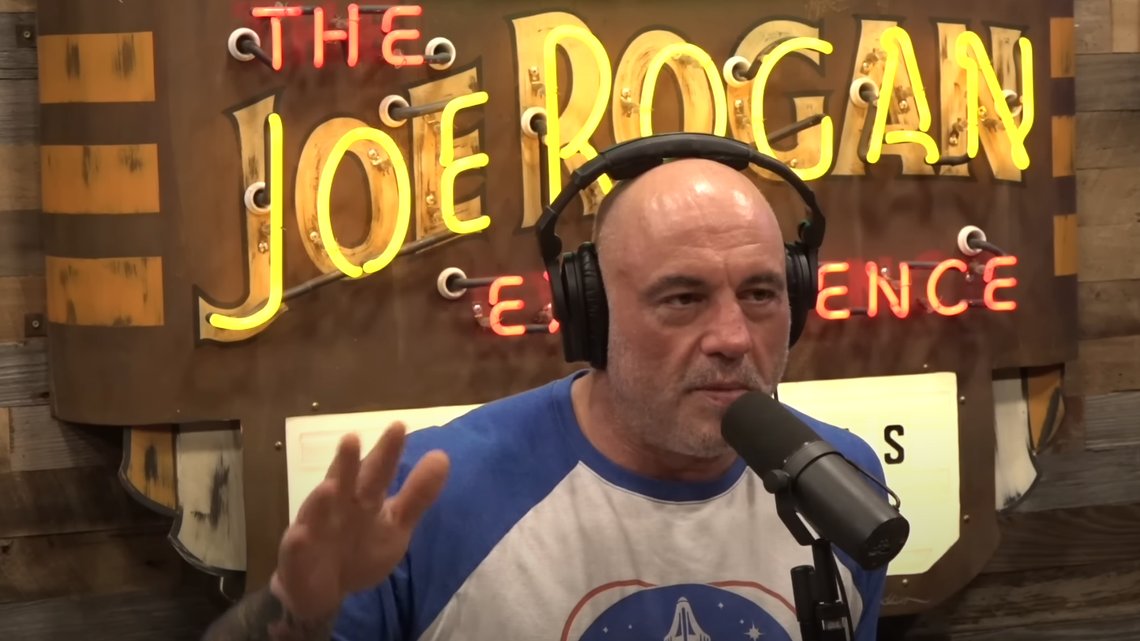 STILLER: Ifølge flere kilder stiller nå både Donald Trump og Kamala Harris til Joe Rogans podkast. Foto: Stillbilde Joe Rogan Experience #2211 STILLER: Ifølge flere kilder stiller nå både Donald Trump og Kamala Harris til Joe Rogans podkast. Foto: Stillbilde Joe Rogan Experience #2211