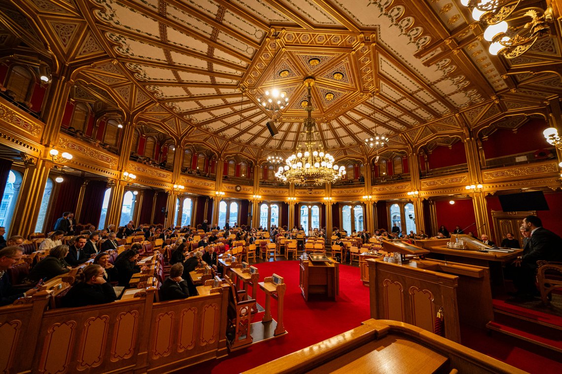 Ikke så mange vanlige folk på Stortinget.
Foto: Thomas Fure / NTB Ikke så mange vanlige folk på Stortinget.
Foto: Thomas Fure / NTB