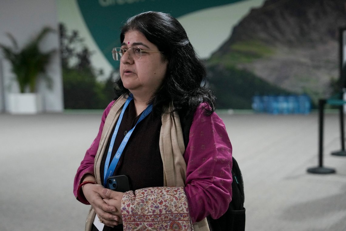 Delegaten Chandni Raina fra India var ikke fornøyd med det endelige vedtaket på møtet, som hun kalte en optisk illusjon. Foto: Joshua A. Bickel / AP / NTB Delegaten Chandni Raina fra India var ikke fornøyd med det endelige vedtaket på møtet, som hun kalte en optisk illusjon. Foto: Joshua A. Bickel / AP / NTB