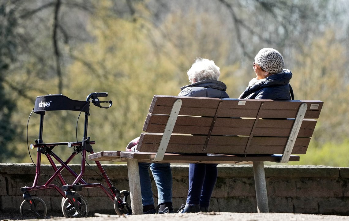 Stadig flere eldre tyskere står overfor fattigdom, ifølge EUs statistikkbyrå. Illustrasjonsfoto: Martin Meissner / AP / NTB Stadig flere eldre tyskere står overfor fattigdom, ifølge EUs statistikkbyrå. Illustrasjonsfoto: Martin Meissner / AP / NTB