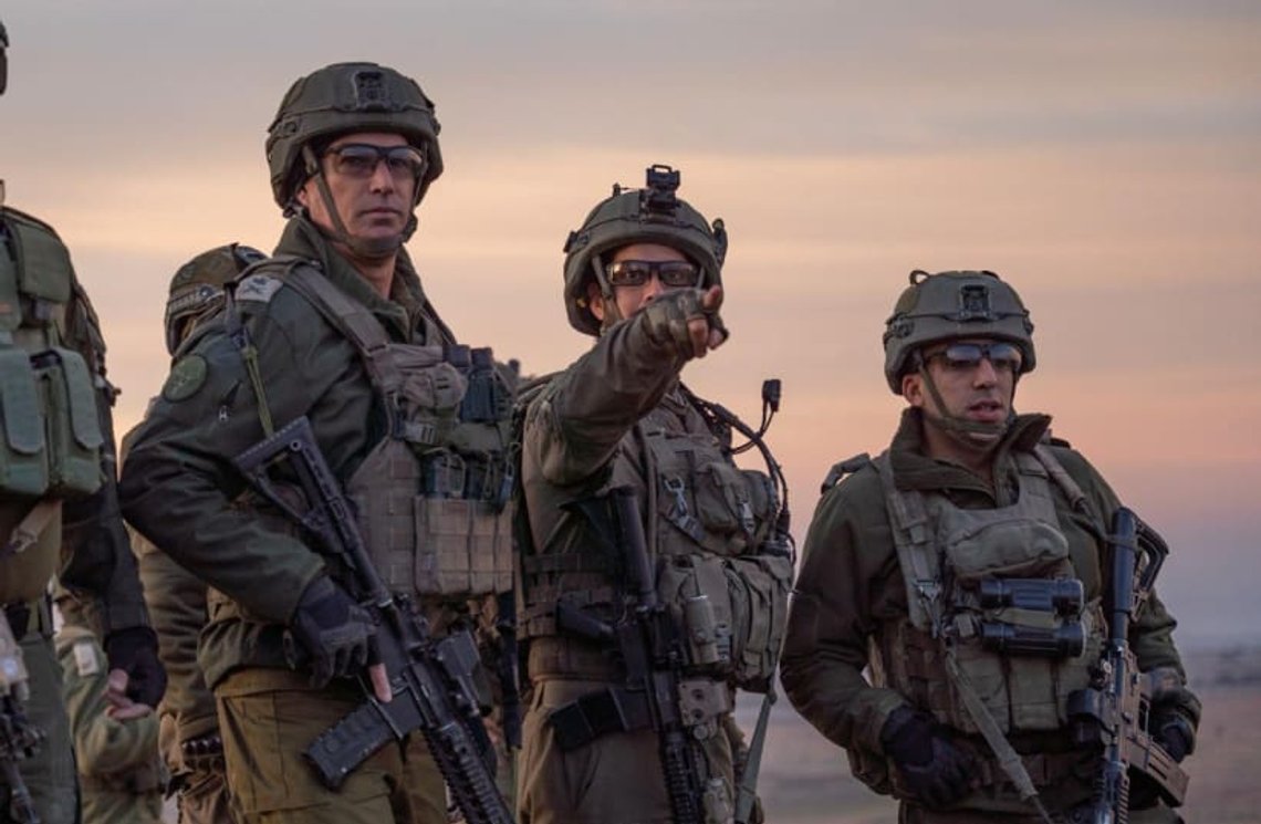 Leder av Nord-Kommandoen på besøk ved fronten i Syria. Foto: IDF Leder av Nord-Kommandoen på besøk ved fronten i Syria. Foto: IDF