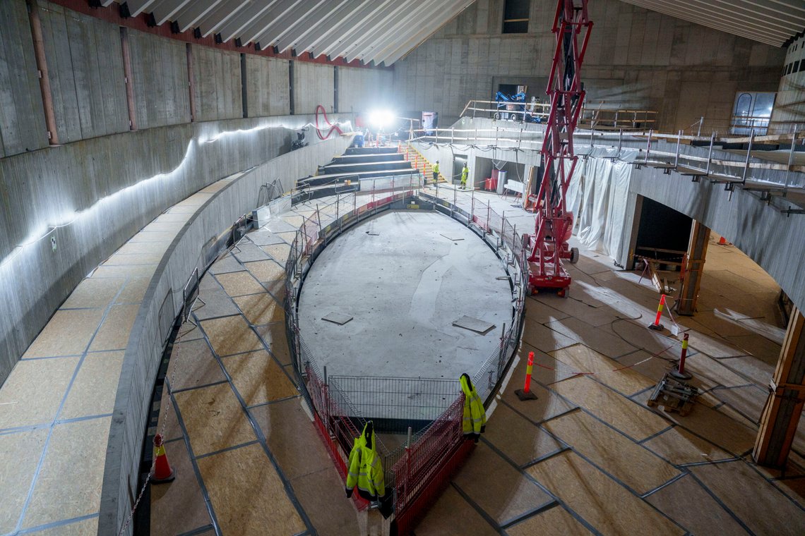 Omvisning i det nye Vikingtidsmuseet gir et innblikk i utstillingsrommene og den nærmest ferdige bygningen. Foto: Javad Parsa / NTB. Omvisning i det nye Vikingtidsmuseet gir et innblikk i utstillingsrommene og den nærmest ferdige bygningen. Foto: Javad Parsa / NTB.