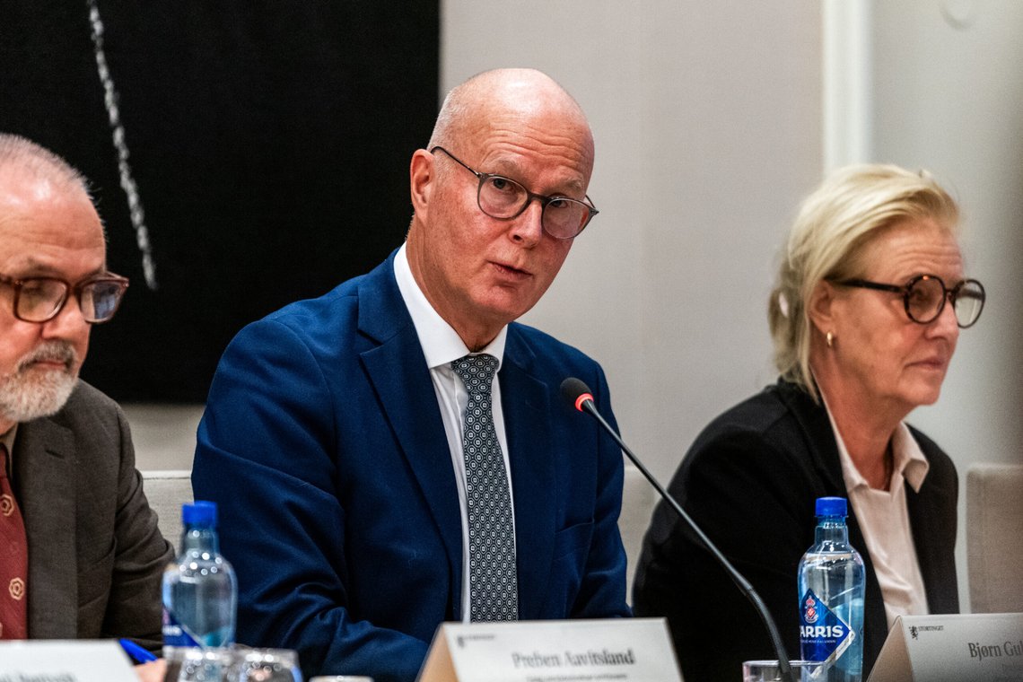 Oslo 20241202.
Direktør i Helsedirektoratet Bjørn Guldvog under høringen i Kontroll- og konstitusjonskomiteen om håndteringen av koronapandemien.
Foto: Thomas Fure / NTB Oslo 20241202.
Direktør i Helsedirektoratet Bjørn Guldvog under høringen i Kontroll- og konstitusjonskomiteen om håndteringen av koronapandemien.
Foto: Thomas Fure / NTB