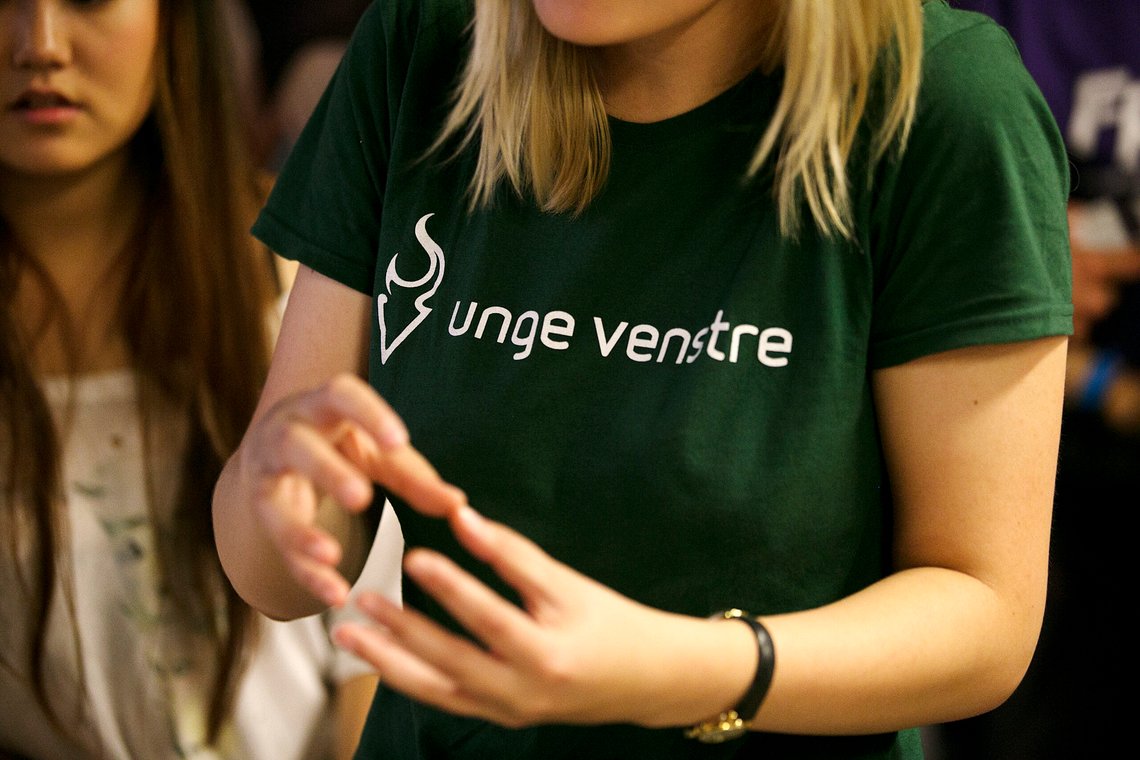 Unge Venstre under skolevalget på Oslo katedralskole i 2013. Nå vil de legge ned skolegudstjenesten.
Foto: Gorm Kallestad / NTB Unge Venstre under skolevalget på Oslo katedralskole i 2013. Nå vil de legge ned skolegudstjenesten.
Foto: Gorm Kallestad / NTB