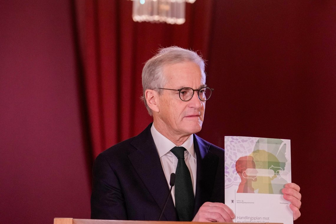 ISLAM: Statsminister Jonas Gahr Støre (Ap) skal bekjempe "muslimfiendtlighet" blant nordmenn med å innføre muslimske veivisere i skolen.
Foto: Javad Parsa / NTB ISLAM: Statsminister Jonas Gahr Støre (Ap) skal bekjempe "muslimfiendtlighet" blant nordmenn med å innføre muslimske veivisere i skolen.
Foto: Javad Parsa / NTB