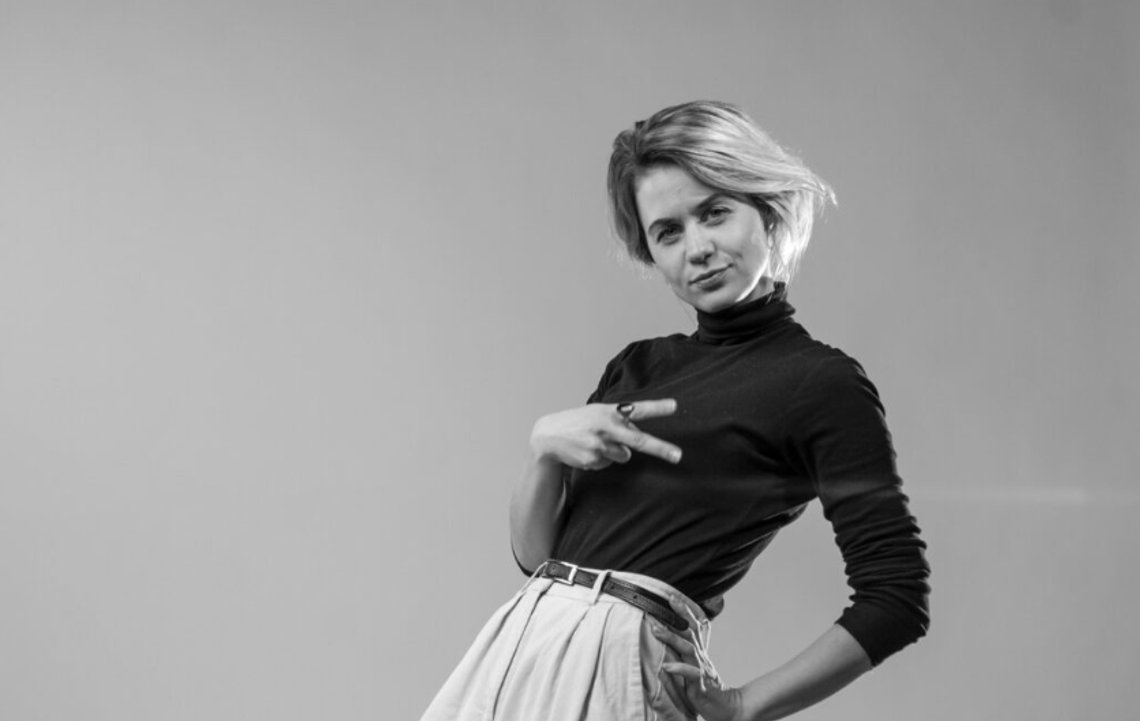 Hedda Colleen Østvang skriver i et gjesteinnlegg i Subjekt at vi menn må skamme oss. Men samtidig mener hun at hun ikke fokuserer på skam. Foto: Facebook/ Østvang Hedda Colleen Østvang skriver i et gjesteinnlegg i Subjekt at vi menn må skamme oss. Men samtidig mener hun at hun ikke fokuserer på skam. Foto: Facebook/ Østvang
