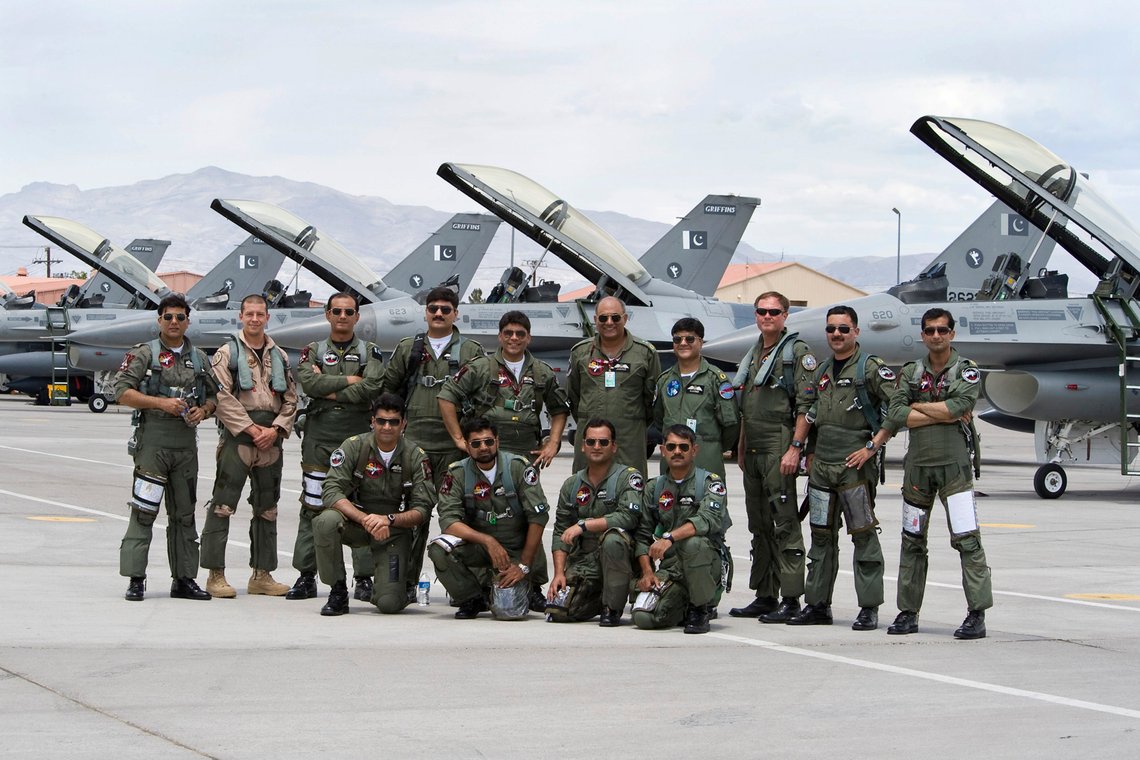 Pakistanske kampflygere har faktisk tjent sammen med både amerikanske og kinesiske flygere. Foto: U.S. Air Force/ Lawrence Crespo Pakistanske kampflygere har faktisk tjent sammen med både amerikanske og kinesiske flygere. Foto: U.S. Air Force/ Lawrence Crespo