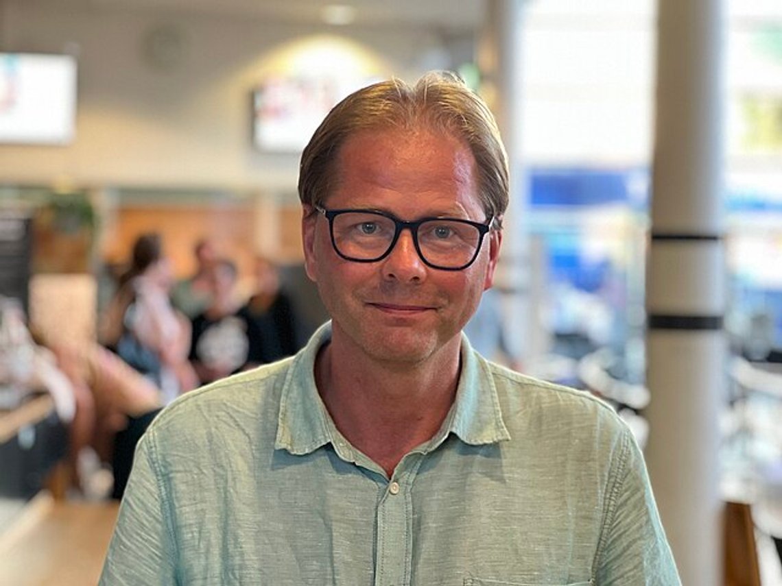 Aftonbladets politiske lederskribent Anders Lindberg i Almedalen 2023. Foto: Gustav Fröjdlund / Wikimedia Commons Aftonbladets politiske lederskribent Anders Lindberg i Almedalen 2023. Foto: Gustav Fröjdlund / Wikimedia Commons