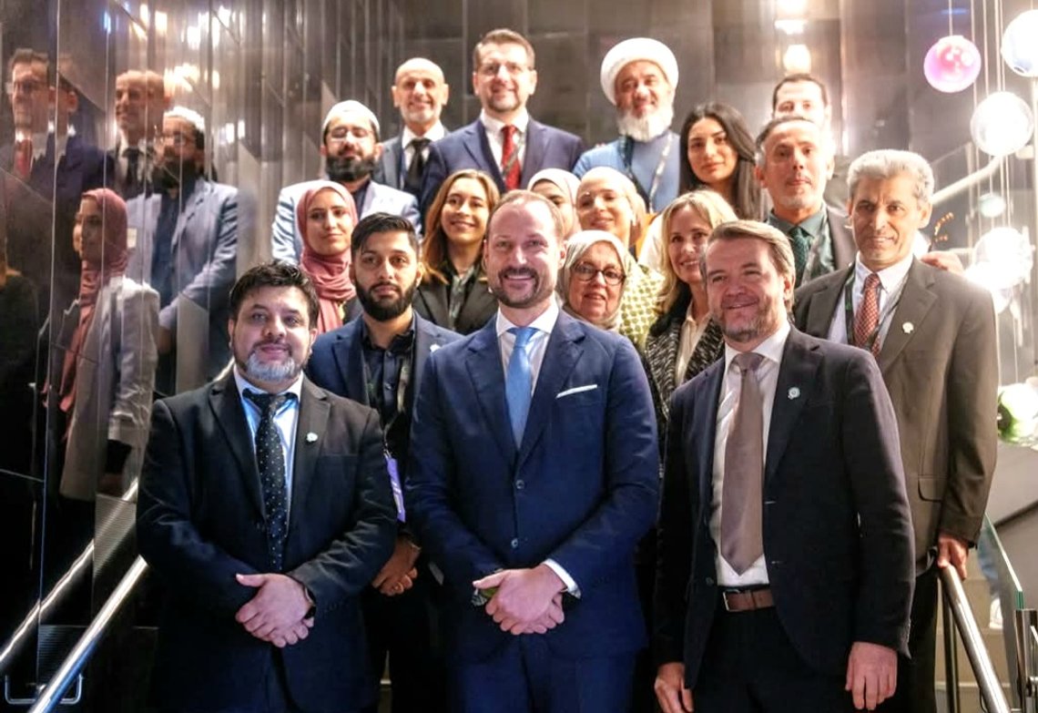 Kronprins Haakon var til stede på Muslimsk Dialognettverks dialogkonferanse i Oslo, med tema diskriminerte muslimske menn. Skjermbilde Kongehuset på Facebook. Kronprins Haakon var til stede på Muslimsk Dialognettverks dialogkonferanse i Oslo, med tema diskriminerte muslimske menn. Skjermbilde Kongehuset på Facebook.