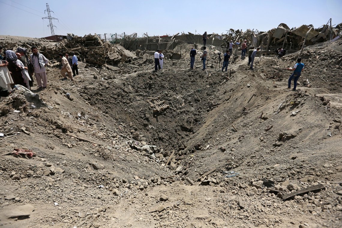 Slik så det ut i Kabul etter at Taliban sprengte en lastebil full av sprengstoff for noen år siden. Nå retter islamske terrorister oppmerksomheten mot Vesten. Foto: AP /Rahmat Gul/ NTB Slik så det ut i Kabul etter at Taliban sprengte en lastebil full av sprengstoff for noen år siden. Nå retter islamske terrorister oppmerksomheten mot Vesten. Foto: AP /Rahmat Gul/ NTB