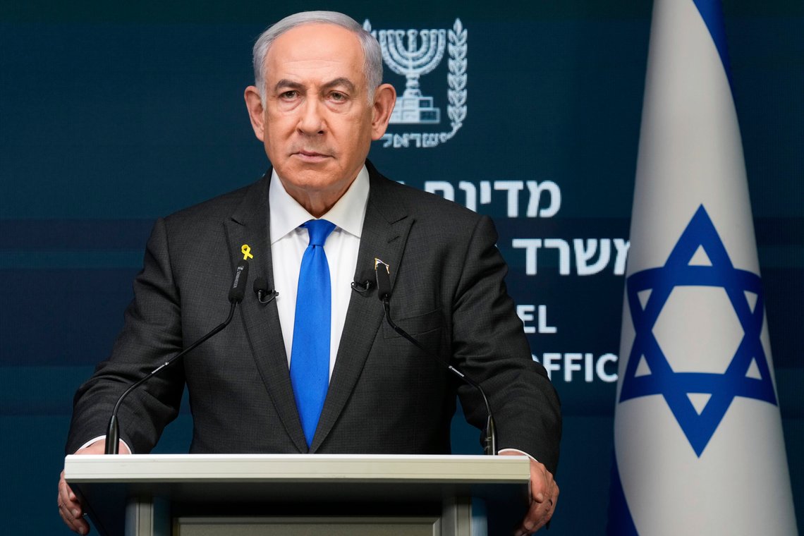 Israels statsminister Benjamin Netanyahu og den israelske regjeringen har formelt godkjent avtalen med Hamas om våpenhvile og utveksling av gisler og fanger. Foto: Ohad Zwigenberg / AP / NTB Israels statsminister Benjamin Netanyahu og den israelske regjeringen har formelt godkjent avtalen med Hamas om våpenhvile og utveksling av gisler og fanger. Foto: Ohad Zwigenberg / AP / NTB