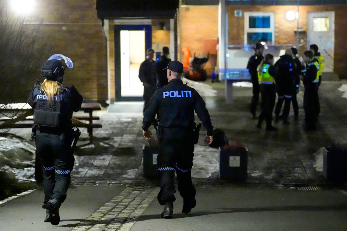 Oslo 20250129.
Politiet er på stedet etter en person skal være skutt i Stolmakergata i Oslo.
Foto: Lise Åserud / NTB Oslo 20250129.
Politiet er på stedet etter en person skal være skutt i Stolmakergata i Oslo.
Foto: Lise Åserud / NTB