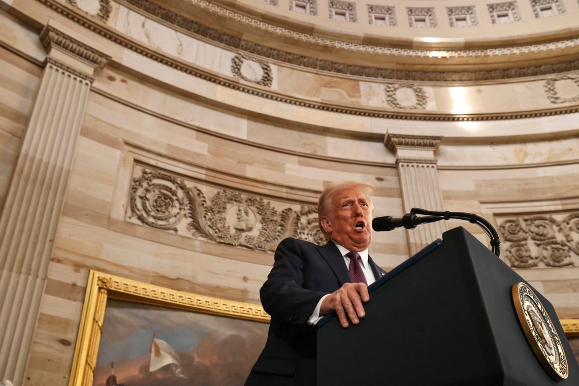 Donald Trump holdt ingenting tilbake i dagens tale under inntredelsen. Foto: AP Chip Somodevilla// NTB Donald Trump holdt ingenting tilbake i dagens tale under inntredelsen. Foto: AP Chip Somodevilla// NTB
