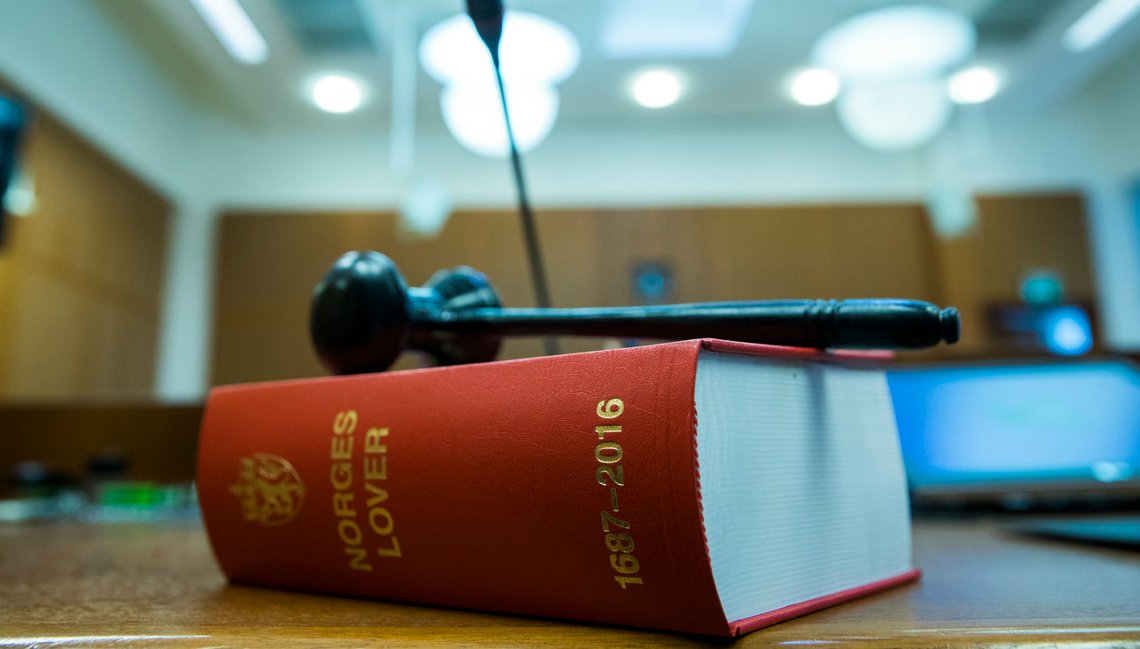 GROV VOLDTEKT: Tre arabiske menn er tiltalt for grov voldtekt av en 17 år gammel norsk jente i Nordfjord.
Foto: Berit Roald / NTB scanpix GROV VOLDTEKT: Tre arabiske menn er tiltalt for grov voldtekt av en 17 år gammel norsk jente i Nordfjord.
Foto: Berit Roald / NTB scanpix