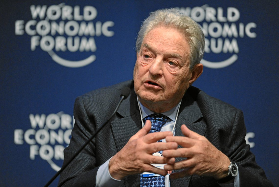 George Soros på et tidligere besøk hos WEF i Davos. Foto: World Economic Forum/ CC BY-SA 2.0/ Wikimedia George Soros på et tidligere besøk hos WEF i Davos. Foto: World Economic Forum/ CC BY-SA 2.0/ Wikimedia
