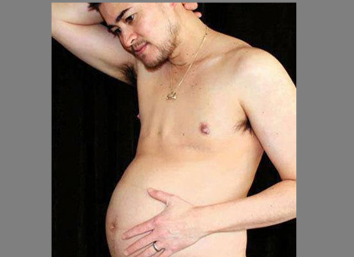 Tracy Lagondin skiftet navn til Thomas Beatie og "ble en mann". I en alder av 34 fødte hun en datter. Foto: Skjermbilde Facebook Tracy Lagondin skiftet navn til Thomas Beatie og "ble en mann". I en alder av 34 fødte hun en datter. Foto: Skjermbilde Facebook