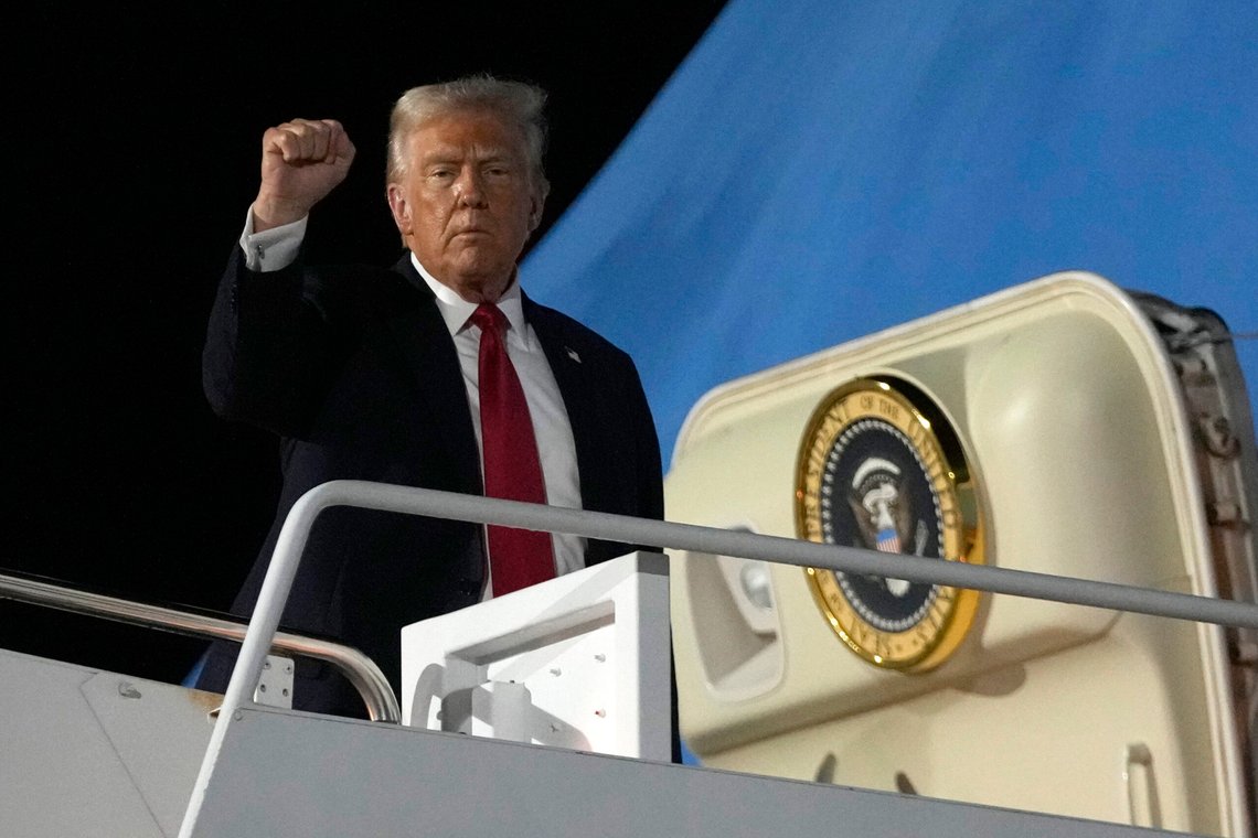 Donald Trump lar seg ikke pille på nesen, og innfører straffetoll på stål og aluminium. Foto: AP/Ben Curtis/NTB Donald Trump lar seg ikke pille på nesen, og innfører straffetoll på stål og aluminium. Foto: AP/Ben Curtis/NTB