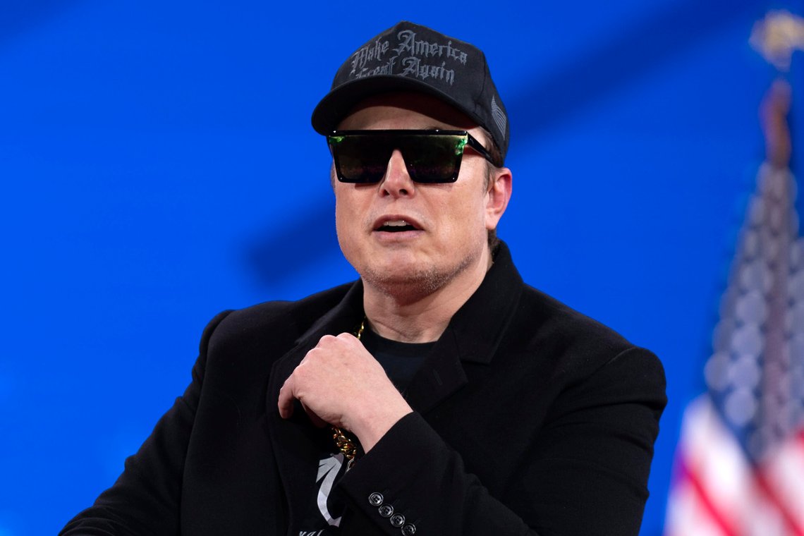 Tusenvis av canadiere har underskrevet en kampanje for å frata Elon Musk sitt canadiske statsborgerskap. Foto: AP/Jose Luis Magana/NTB Tusenvis av canadiere har underskrevet en kampanje for å frata Elon Musk sitt canadiske statsborgerskap. Foto: AP/Jose Luis Magana/NTB