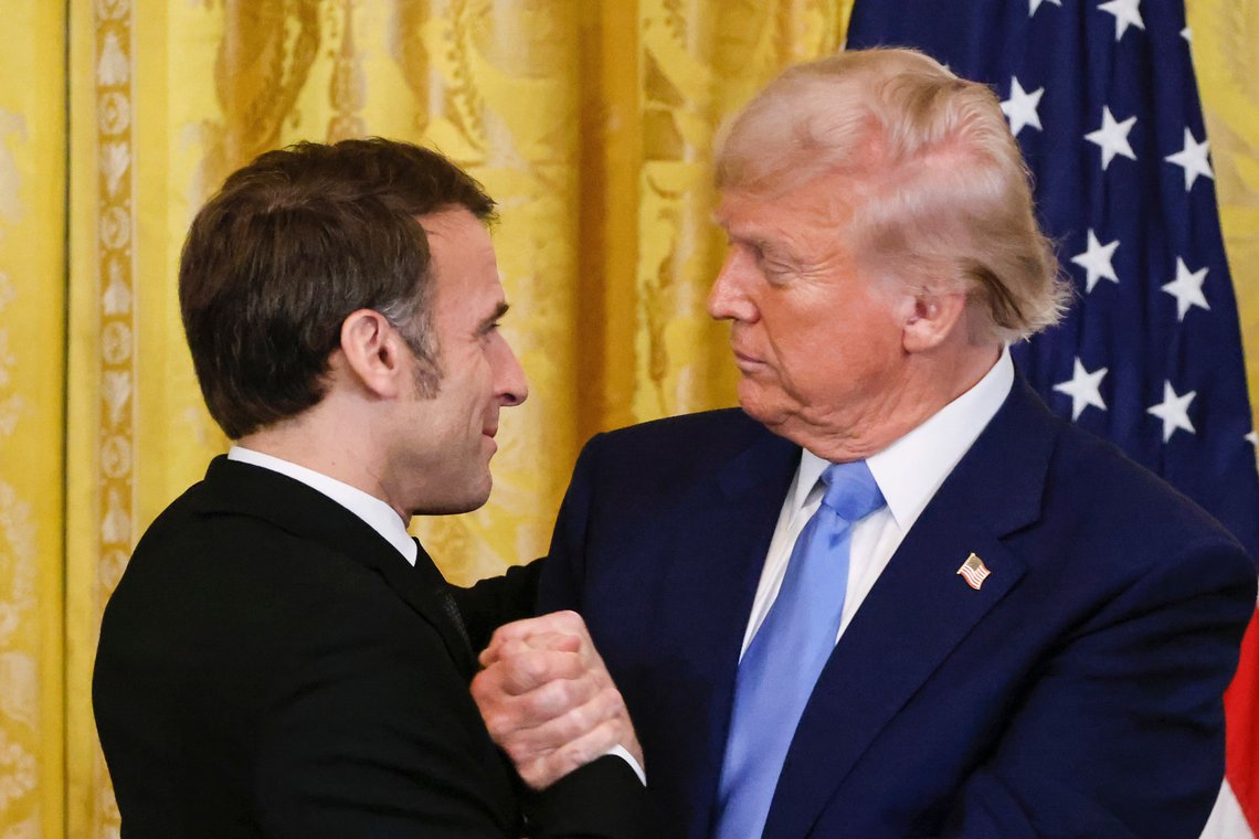 Mandag møttes presidentene Donald Trump og Emmanuel Macron i Det hvite hus. Onsdag skal Macron informere sine EU-kolleger om utfallet. Foto: AP / NTB Mandag møttes presidentene Donald Trump og Emmanuel Macron i Det hvite hus. Onsdag skal Macron informere sine EU-kolleger om utfallet. Foto: AP / NTB