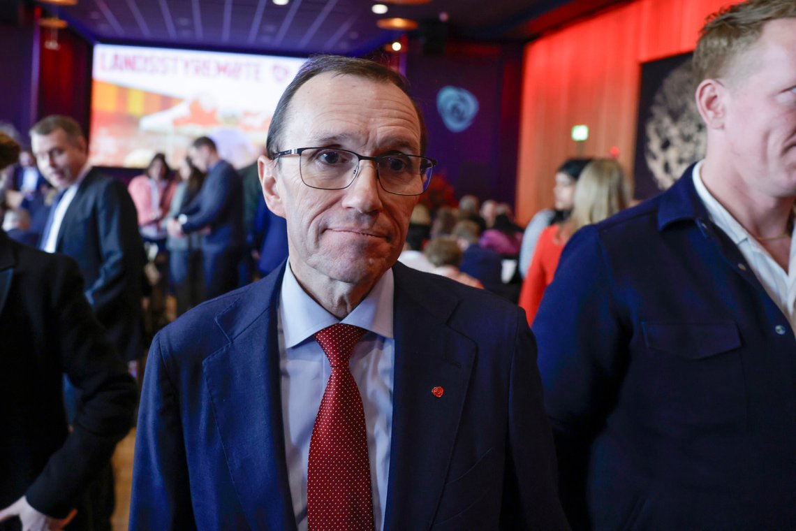 Bergen 20250210.
Espen Barth Eide under landsstyremøte i Arbeiderpartiet i Bergen.
Foto: Paul S. Amundsen / NTB Bergen 20250210.
Espen Barth Eide under landsstyremøte i Arbeiderpartiet i Bergen.
Foto: Paul S. Amundsen / NTB
