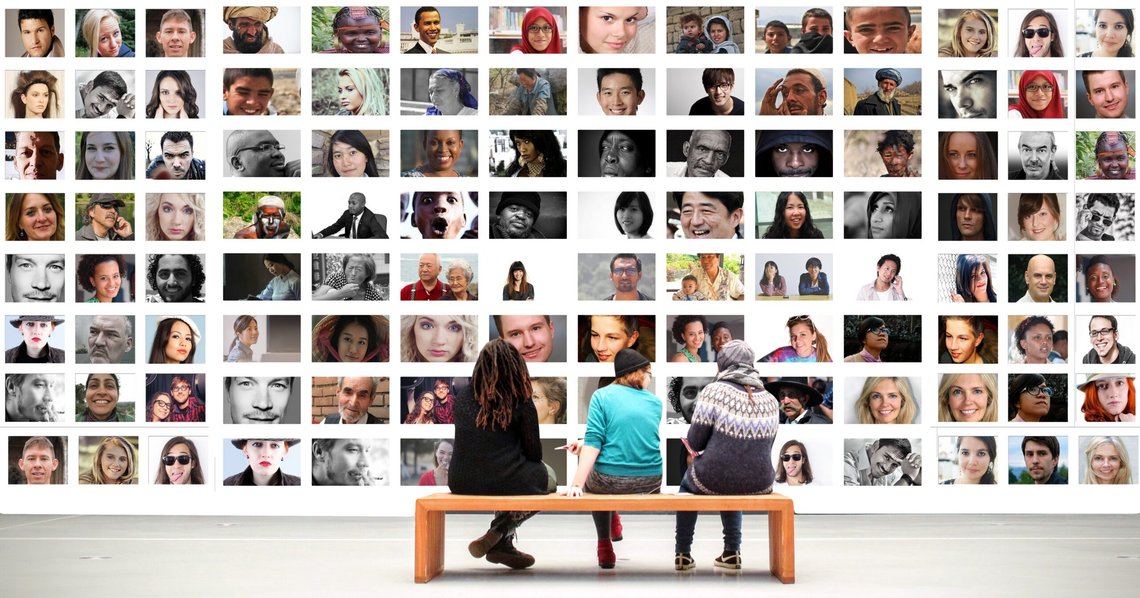 Mangfold, alle ser ulike ut, men ingen produserer noe. Toppsjefer av store selskaper har fått nok, men HR-sjefene motarbeider så godt de kan. Foto: Pixabay Mangfold, alle ser ulike ut, men ingen produserer noe. Toppsjefer av store selskaper har fått nok, men HR-sjefene motarbeider så godt de kan. Foto: Pixabay