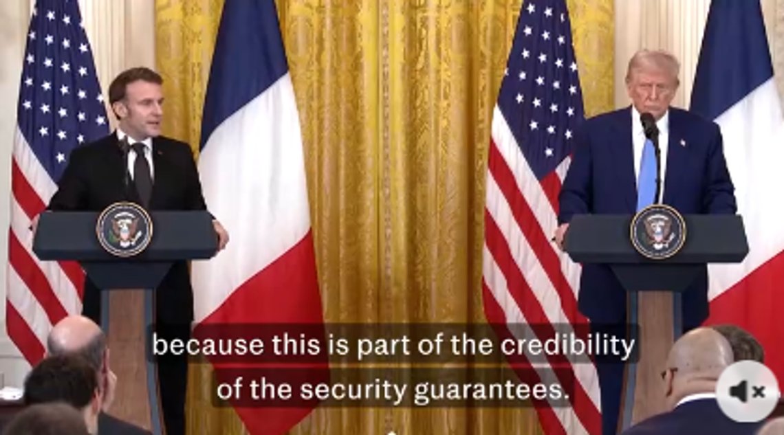 Emmanuel Macron og Donald Trump under gårsdagens pressekonferanse i Dert hvite hus. Stillbilde video Emmanuel Macron og Donald Trump under gårsdagens pressekonferanse i Dert hvite hus. Stillbilde video