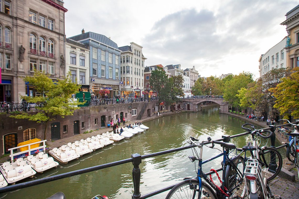 Utrecht er Nederlands fjerde største by. Den ble grunnlagt av romerne som en militærforlegning omkring år 50 e.Kr. Den er nu sete for en gigantisk islamsk misjonsmønstring, Ramadan Expo. Foto: Arnt Jensvoll Utrecht er Nederlands fjerde største by. Den ble grunnlagt av romerne som en militærforlegning omkring år 50 e.Kr. Den er nu sete for en gigantisk islamsk misjonsmønstring, Ramadan Expo. Foto: Arnt Jensvoll