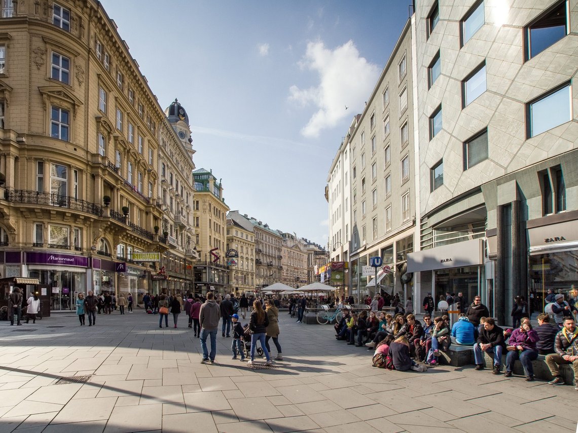 Wien ble reddet av den polske kongen og krigshelten Jan Sobieski i 1683. I dag ser det mørkere ut for den vakre byen, som bedriver en åndelig borgerkrig med seg selv. Foto: Pixabay Wien ble reddet av den polske kongen og krigshelten Jan Sobieski i 1683. I dag ser det mørkere ut for den vakre byen, som bedriver en åndelig borgerkrig med seg selv. Foto: Pixabay