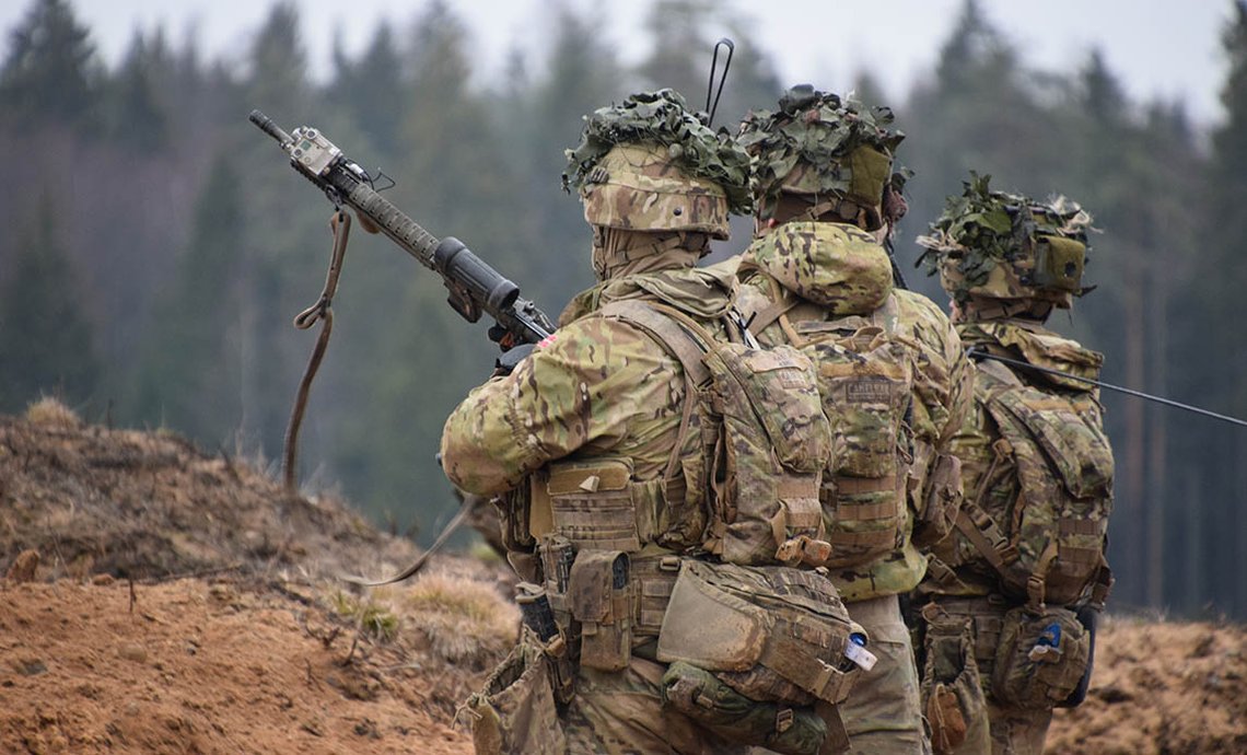 Danske soldater er allerede på plass i Estland. Nå sier den danske regjeringen at de er villige til å delta i en eventuell europeisk fredsbevarende styrke i Ukraina. Foto: Det danske Forsvarsdepartement Danske soldater er allerede på plass i Estland. Nå sier den danske regjeringen at de er villige til å delta i en eventuell europeisk fredsbevarende styrke i Ukraina. Foto: Det danske Forsvarsdepartement
