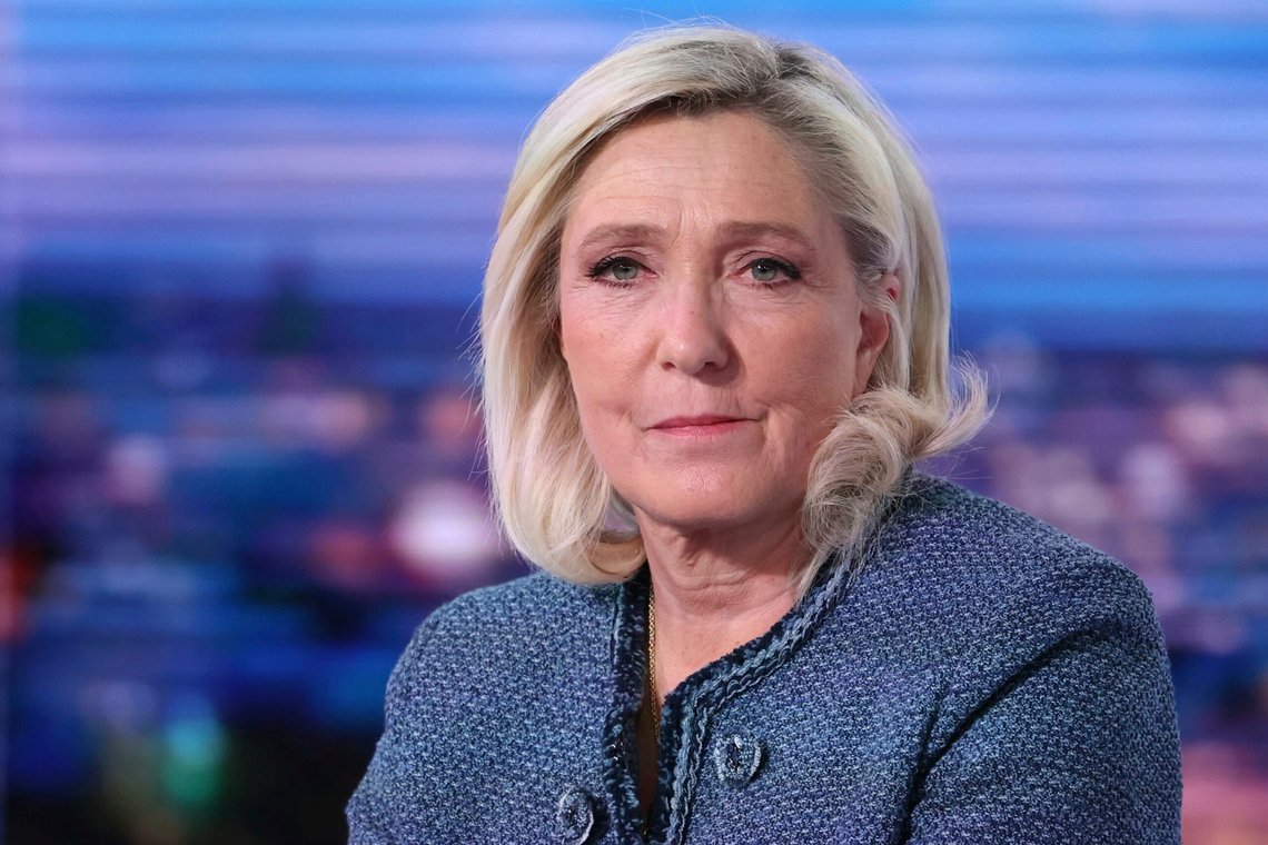 Far-right leader Marine Le Pen poses prior to an interview on the evening news broadcast of French TV channel TF1, after a French court convicted Marine Le Pen of embezzlement and barred her from seeking public office for five years, Monday, March 31, 2025, in Boulogne-Billancourt, outside Paris. (Thomas Samson, Pool via AP) Far-right leader Marine Le Pen poses prior to an interview on the evening news broadcast of French TV channel TF1, after a French court convicted Marine Le Pen of embezzlement and barred her from seeking public office for five years, Monday, March 31, 2025, in Boulogne-Billancourt, outside Paris. (Thomas Samson, Pool via AP)