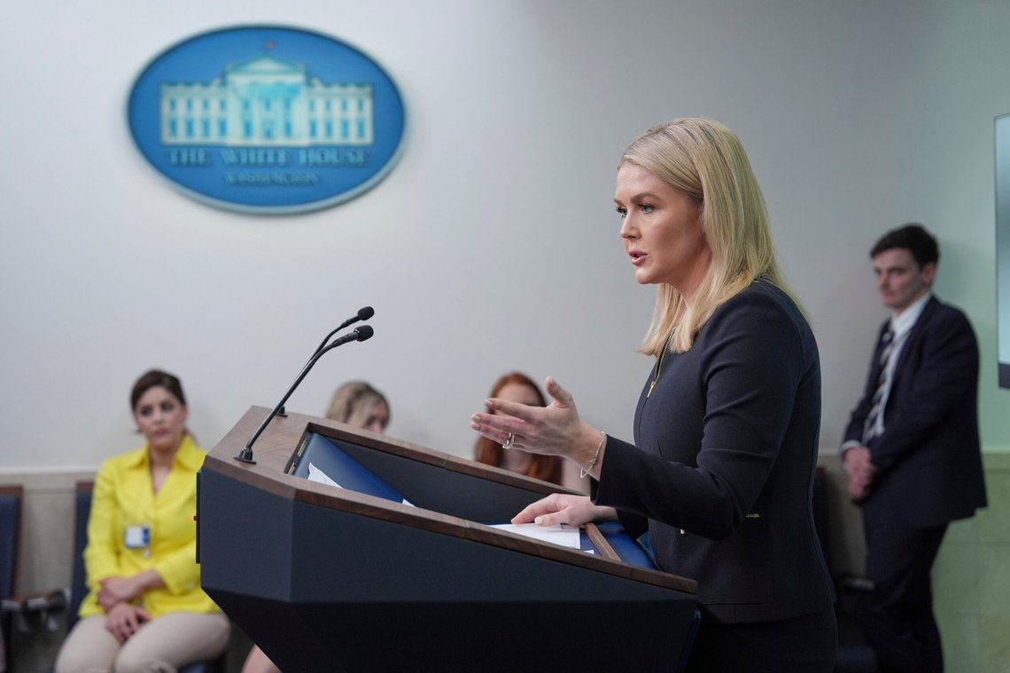 Pressetalsperson Karoline Leavitt bekreftet onsdag at USA har hatt direkte samtaler med Hamas. Foto: Evan Vucci / AP / NTB Pressetalsperson Karoline Leavitt bekreftet onsdag at USA har hatt direkte samtaler med Hamas. Foto: Evan Vucci / AP / NTB