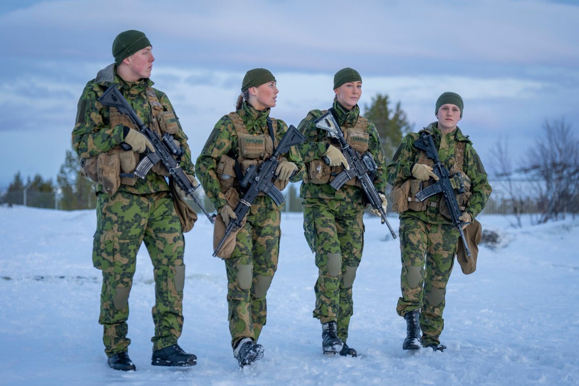 Ungdomspartiene i Norge vil ha et mer styrket norsk forsvar, og vil hente penger fra kutt i bistand og klima. Foto: Heiko Junge / NTB Ungdomspartiene i Norge vil ha et mer styrket norsk forsvar, og vil hente penger fra kutt i bistand og klima. Foto: Heiko Junge / NTB