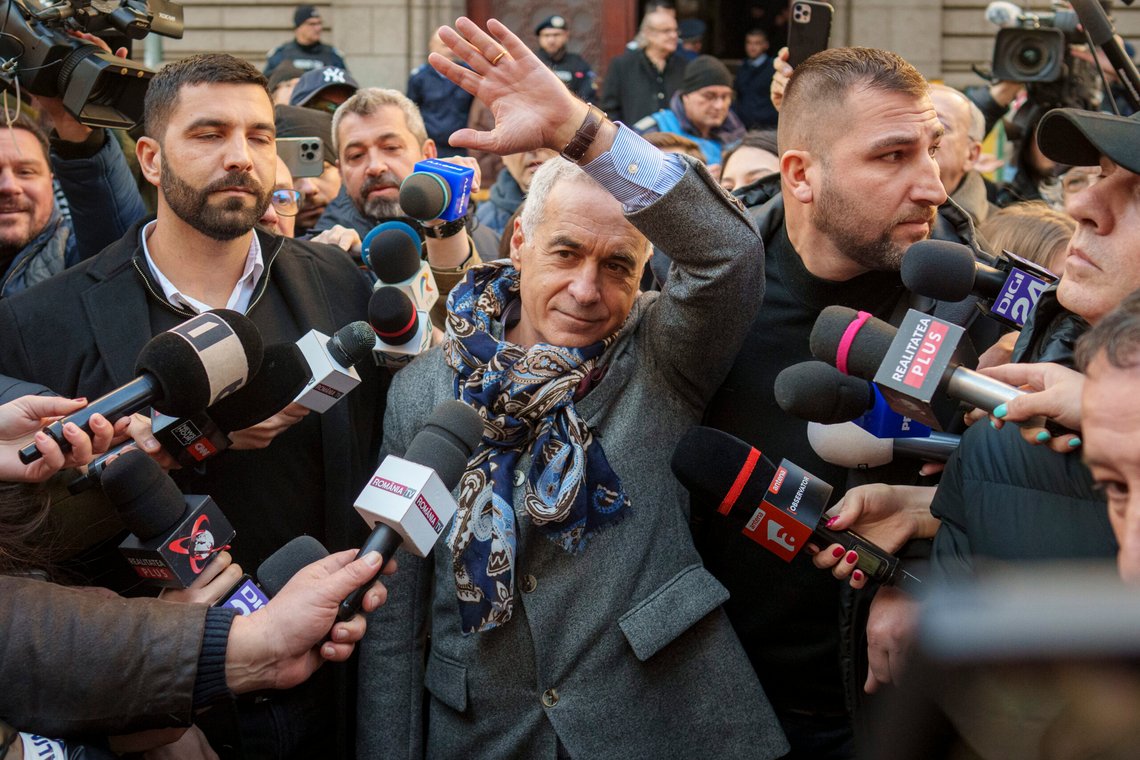 Calin Georgescu, the winner of the first round of presidential elections, later annulled by the Constitutional Court, waves to supporters as he leaves a district court in Bucharest, Romania, Wednesday, March 5, 2025. (AP Photo/Vadim Ghirda) Calin Georgescu, the winner of the first round of presidential elections, later annulled by the Constitutional Court, waves to supporters as he leaves a district court in Bucharest, Romania, Wednesday, March 5, 2025. (AP Photo/Vadim Ghirda)