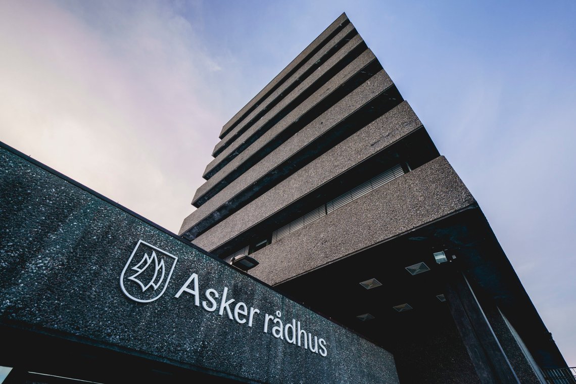 Asker kan stå foran en økonomisk eksplosjon av dimensjoner, takket være krigen i Ukraina. Mens andre sliter, kan Asker kommune se frem til et milliarddryss og hundrevis av nye arbeidsplasser. Foto: Stian Lysberg Solum / NTB Asker kan stå foran en økonomisk eksplosjon av dimensjoner, takket være krigen i Ukraina. Mens andre sliter, kan Asker kommune se frem til et milliarddryss og hundrevis av nye arbeidsplasser. Foto: Stian Lysberg Solum / NTB
