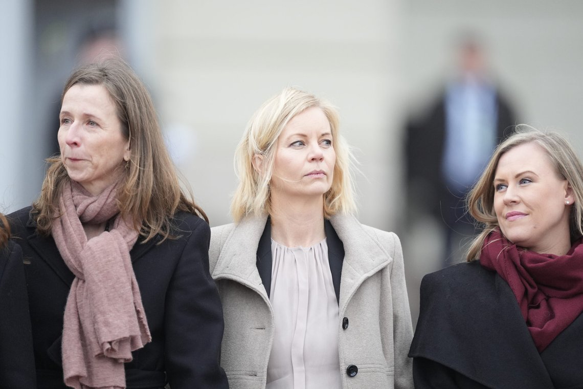 Fra venstre ny justisminister Astri Aas-Hansen, forskningsminister Sigrun Aasland og kommunalminister Kjersti Stenseng. For: Foto: Lise Åserud / NTB Fra venstre ny justisminister Astri Aas-Hansen, forskningsminister Sigrun Aasland og kommunalminister Kjersti Stenseng. For: Foto: Lise Åserud / NTB