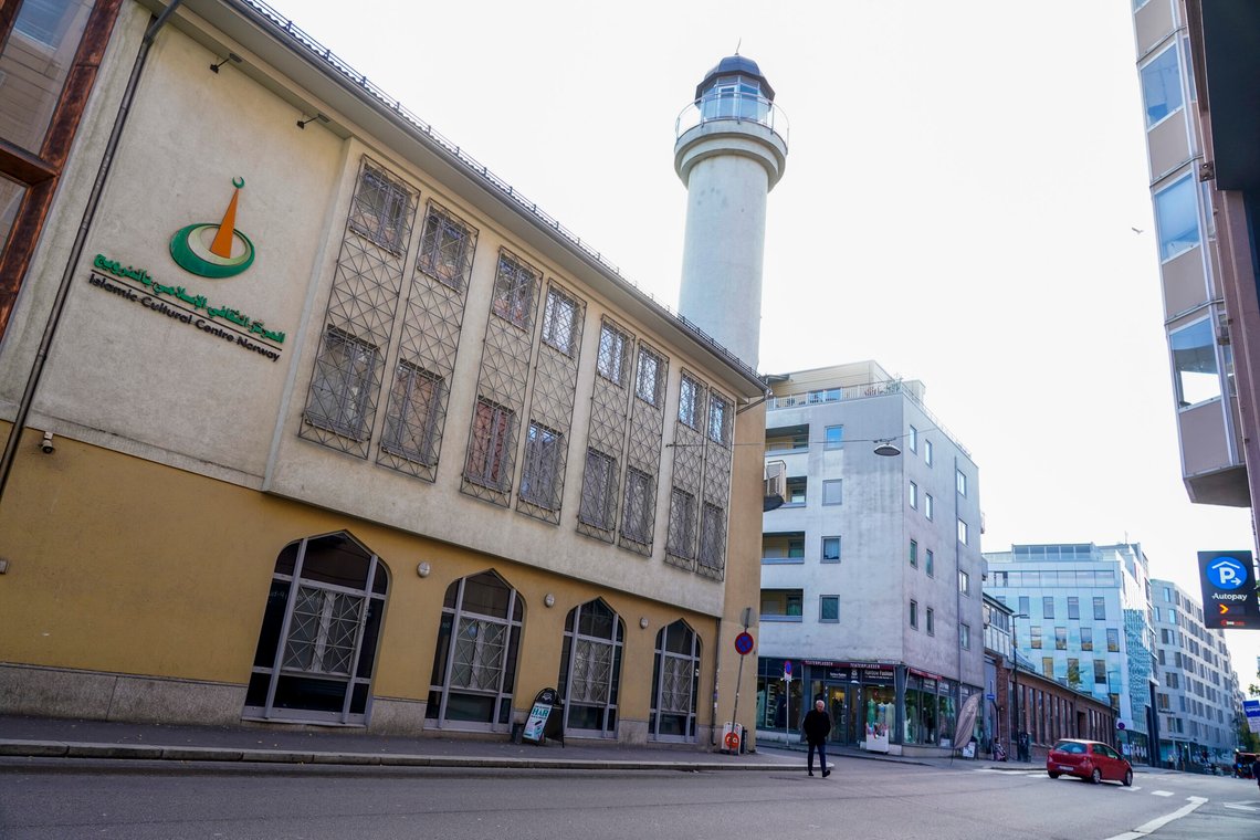 Islamic Cultural Centre på Tøyen Oslo. Nå har bergen planer om å bygge en moske som er mange ganger større. Foto: Terje Pedersen / NTB Islamic Cultural Centre på Tøyen Oslo. Nå har bergen planer om å bygge en moske som er mange ganger større. Foto: Terje Pedersen / NTB
