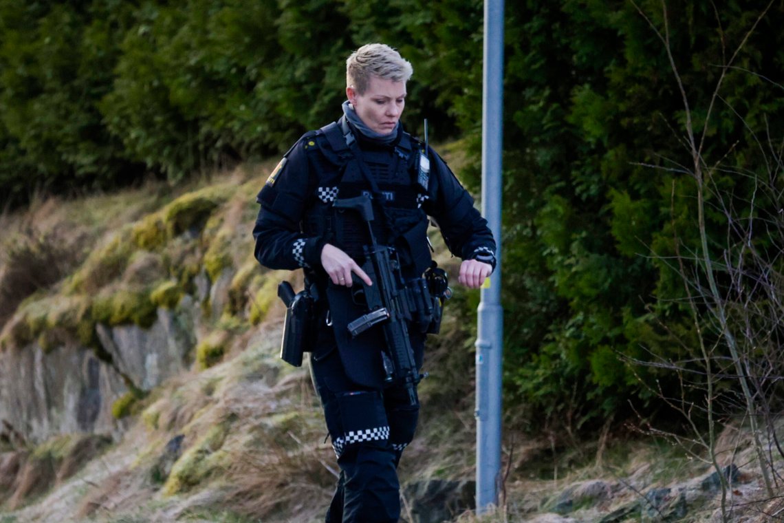 Kristiansand 20250331.
To personer er funnet døde etter voldshendelse i Lindesnes.
Foto: Tor Erik Schrøder / NTB Kristiansand 20250331.
To personer er funnet døde etter voldshendelse i Lindesnes.
Foto: Tor Erik Schrøder / NTB