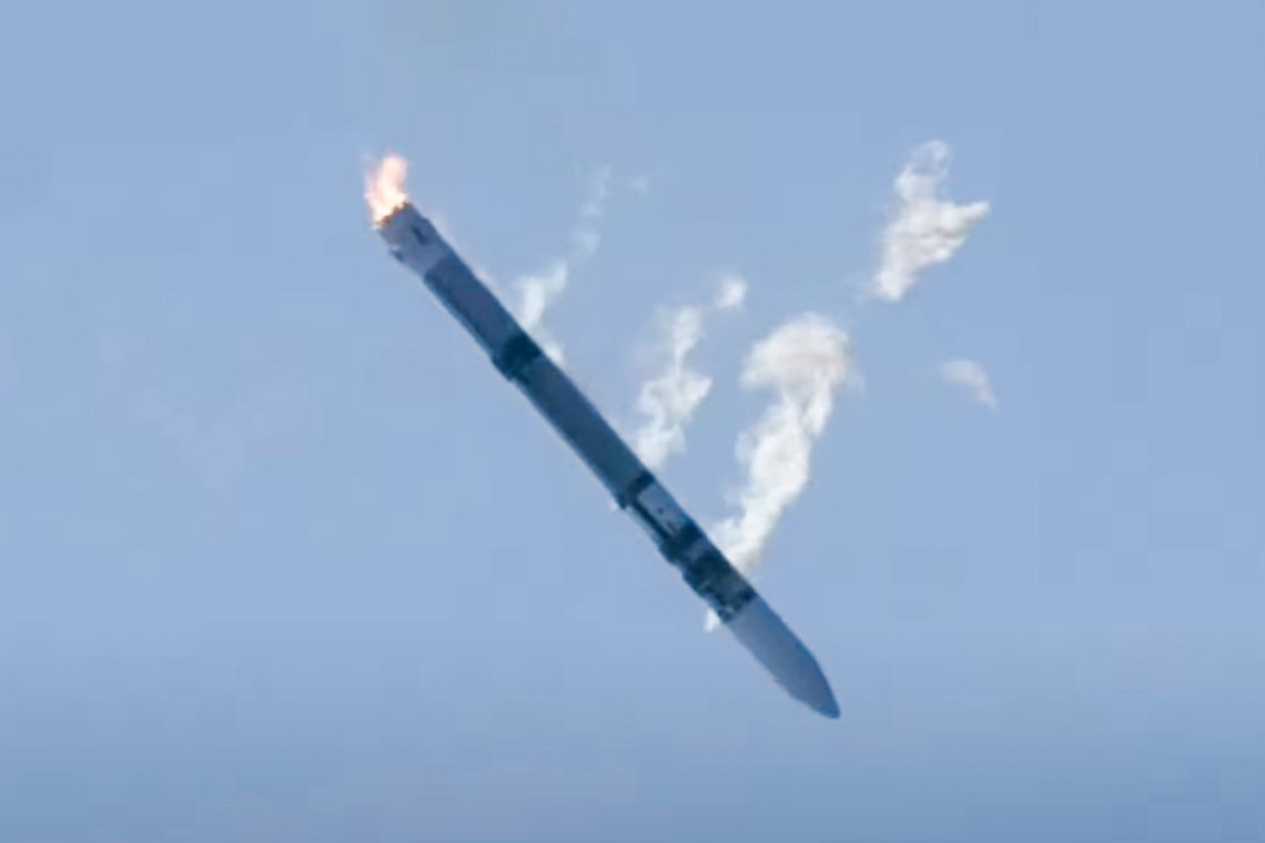 Raketten «Spectrum» fra det tyske romfartsselskapet Isar Aerospace, eksploderte da den falt ned igjen rundt 25 sekunder etter oppskytning søndag. Foto: Skjermbilde / Isar Aerospace / handout / NTB Raketten «Spectrum» fra det tyske romfartsselskapet Isar Aerospace, eksploderte da den falt ned igjen rundt 25 sekunder etter oppskytning søndag. Foto: Skjermbilde / Isar Aerospace / handout / NTB