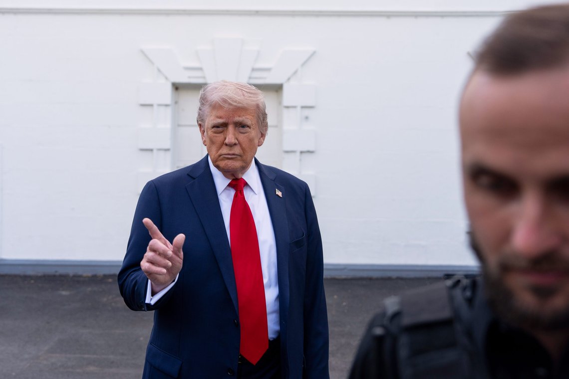 Torsdag skal Støre og Stoltenberg møte Trump i Det hvite hus. Støre vil gjengjelde invitasjonen. Foto: Alex Brandon / AP / NTB Torsdag skal Støre og Stoltenberg møte Trump i Det hvite hus. Støre vil gjengjelde invitasjonen. Foto: Alex Brandon / AP / NTB