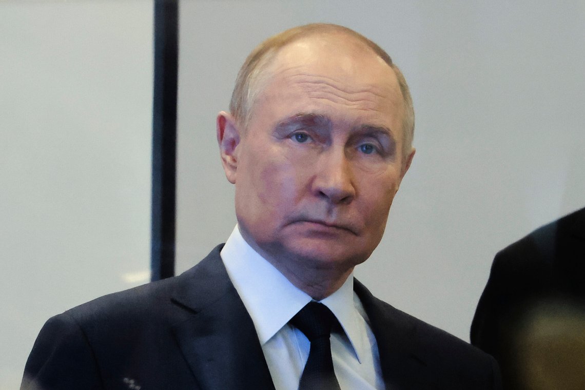 Russlands president Vladimir Putin besøker Bauman Moscow State Technical University i Moskva, Russland, onsdag 16. april 2025. (Sergei Karpukhin, Sputnik, Kremlin Pool Photo via AP) Russlands president Vladimir Putin besøker Bauman Moscow State Technical University i Moskva, Russland, onsdag 16. april 2025. (Sergei Karpukhin, Sputnik, Kremlin Pool Photo via AP)