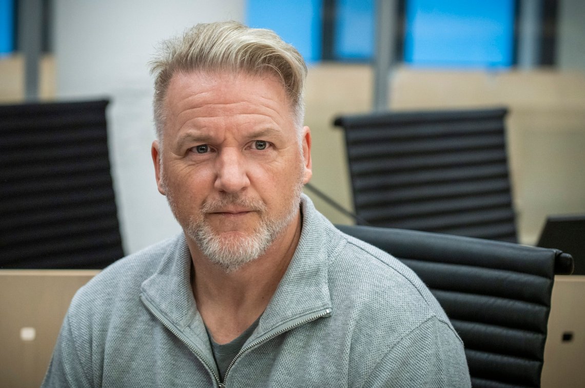Oslo 20230828.
Forvaringsdømte Stig Millehaugen begjærer seg prøveløslatt. Behandlingen av kravet startet i Oslo tingrett mandag.
Foto: Ole Berg-Rusten / NTB Oslo 20230828.
Forvaringsdømte Stig Millehaugen begjærer seg prøveløslatt. Behandlingen av kravet startet i Oslo tingrett mandag.
Foto: Ole Berg-Rusten / NTB