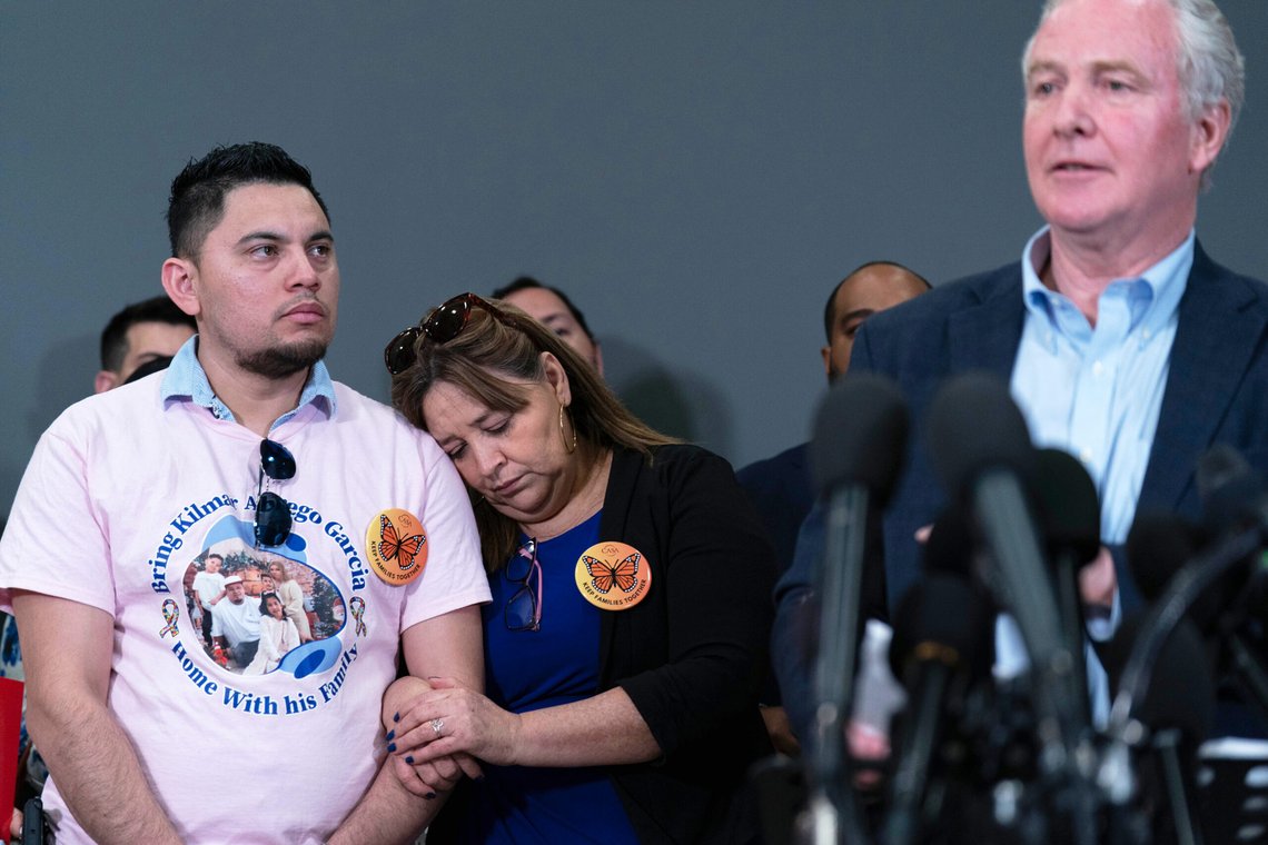 Sen. Chris Van Hollen, D-Md., accompanied by Cesar Abrego Garcia, from left, and Cecilia Garcia, speaks during a news conference upon his arrival from meeting with Kilmar Abrego Garcia in El Salvador, at Washington Dulles International Airport, in Chantilly, Va., Friday, April 18, 2025. (AP Photo/Jose Luis Magana) Sen. Chris Van Hollen, D-Md., accompanied by Cesar Abrego Garcia, from left, and Cecilia Garcia, speaks during a news conference upon his arrival from meeting with Kilmar Abrego Garcia in El Salvador, at Washington Dulles International Airport, in Chantilly, Va., Friday, April 18, 2025. (AP Photo/Jose Luis Magana)