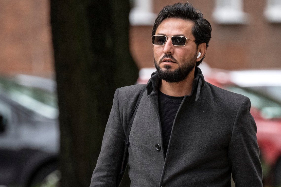 Det er snart tre måneder siden aktivist og islamkritiker Salwan Monika (38) ble skutt og drept i en leilighet i Södertälje utenfor Stockholm.
Foto: Johan Nilsson/TT News Agency via AP Det er snart tre måneder siden aktivist og islamkritiker Salwan Monika (38) ble skutt og drept i en leilighet i Södertälje utenfor Stockholm.
Foto: Johan Nilsson/TT News Agency via AP