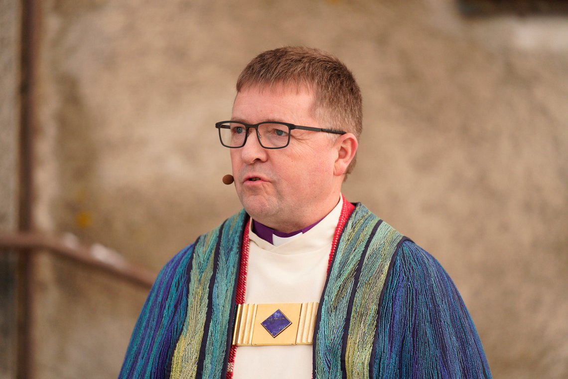 Bodø 20231119.
Svein Valle før gudstjenesten i Bodø domkirke der han blir vigslet til biskop i Sør-Hålogaland bispedømme.
Foto: David Engmo / NTB Bodø 20231119.
Svein Valle før gudstjenesten i Bodø domkirke der han blir vigslet til biskop i Sør-Hålogaland bispedømme.
Foto: David Engmo / NTB
