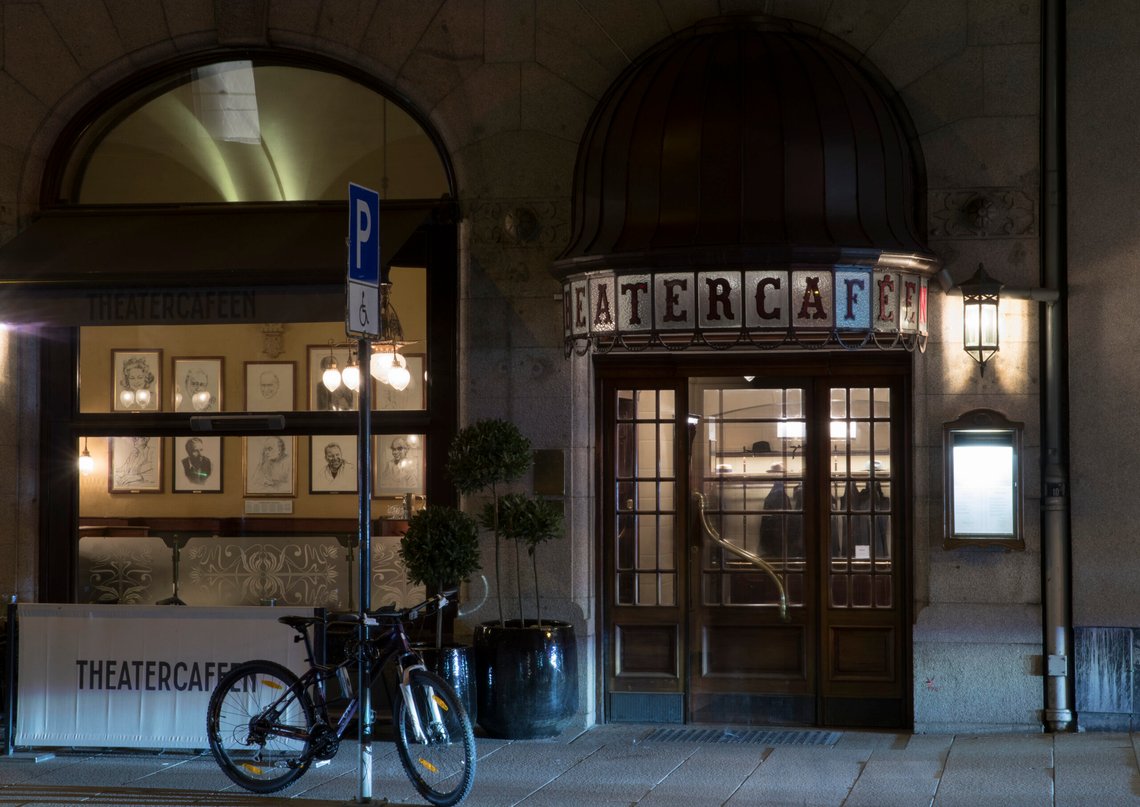 Oslo 20170421.
Bygninger i Oslo. Theatercafeen i Stortingsgaten i Oslo.
Foto: Terje Pedersen / NTB Oslo 20170421.
Bygninger i Oslo. Theatercafeen i Stortingsgaten i Oslo.
Foto: Terje Pedersen / NTB
